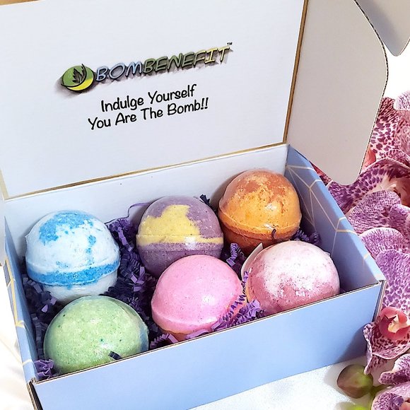 Bath Bombs 6 Assorted Set Essential Oils Epson Salts 5oz each Natural -100 % USA - Picture 2 of 5